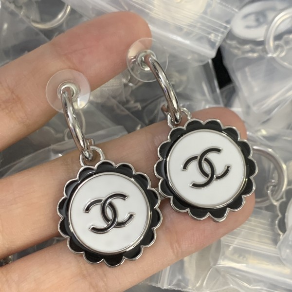 ChaneI EARRINGS LUX-1718