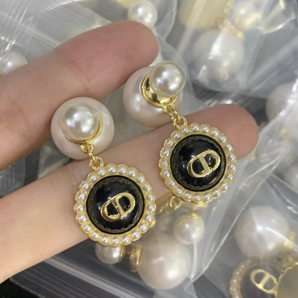 DlOR EARRINGS LUX-118