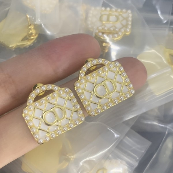 DlOR EARRINGS LUX-141