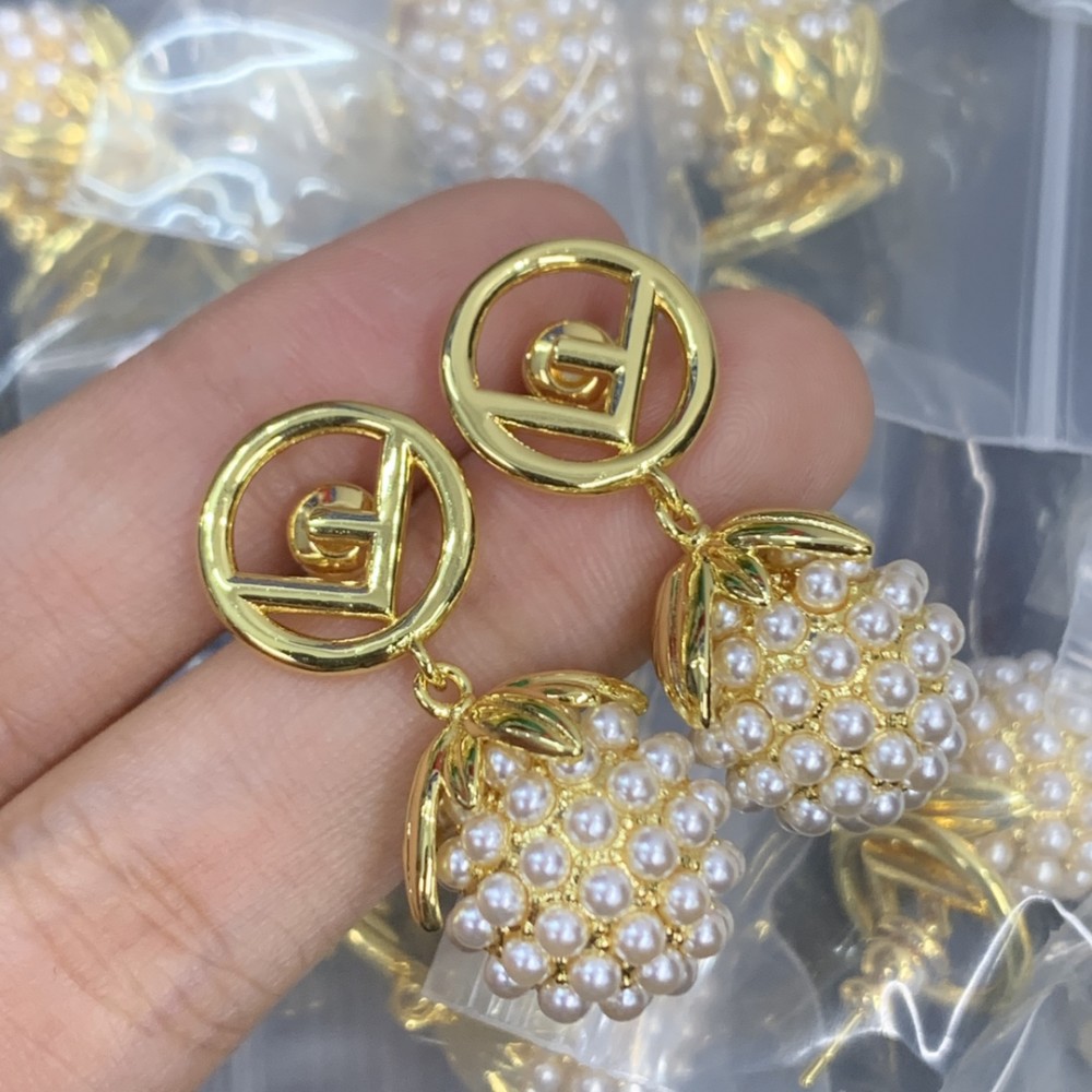 FENDl EARRINGS LUX-308