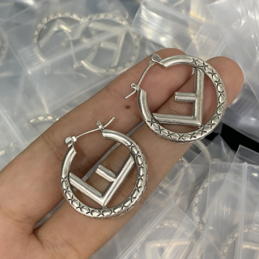 FENDl EARRINGS LUX-325