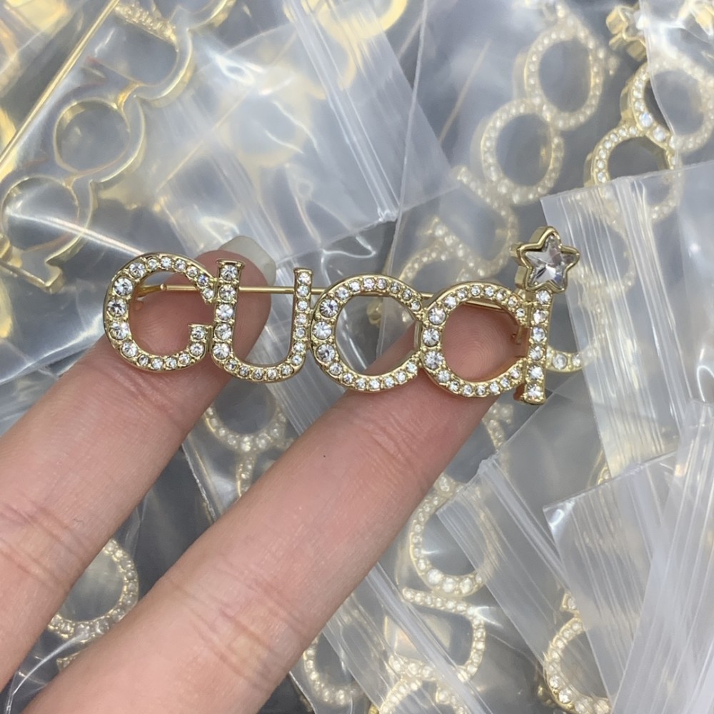 GUCCl BROOCHES LUX-465