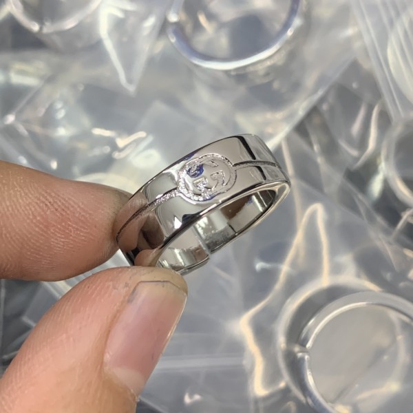 GUCCl RINGS LUX-579