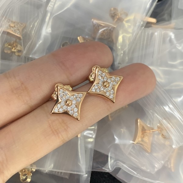 L-V EARRINGS LUX-928