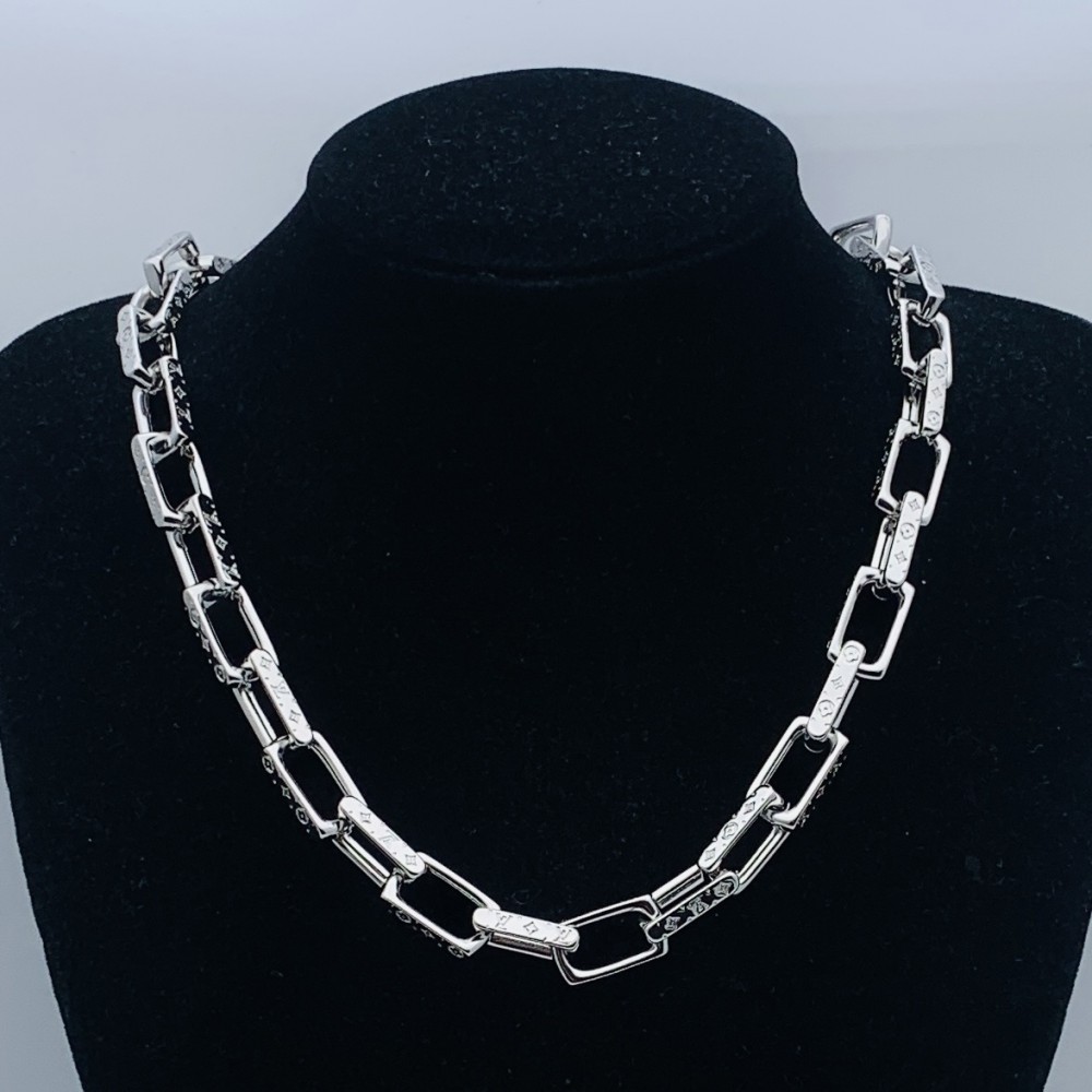 LL NECKLACES L112