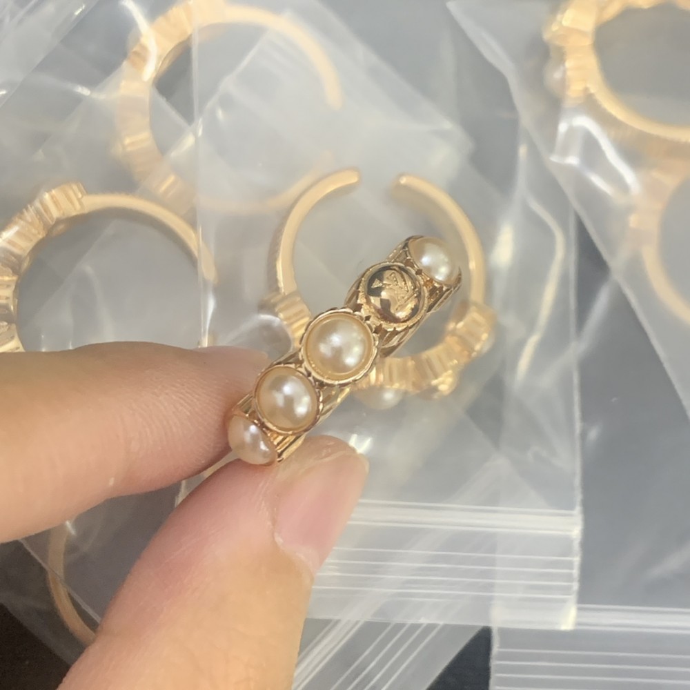 L-V RINGS LUX-1107