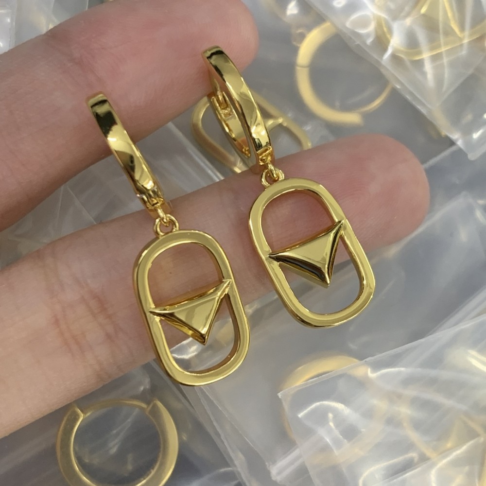 PRAaDA EARRINGS LUX-2108